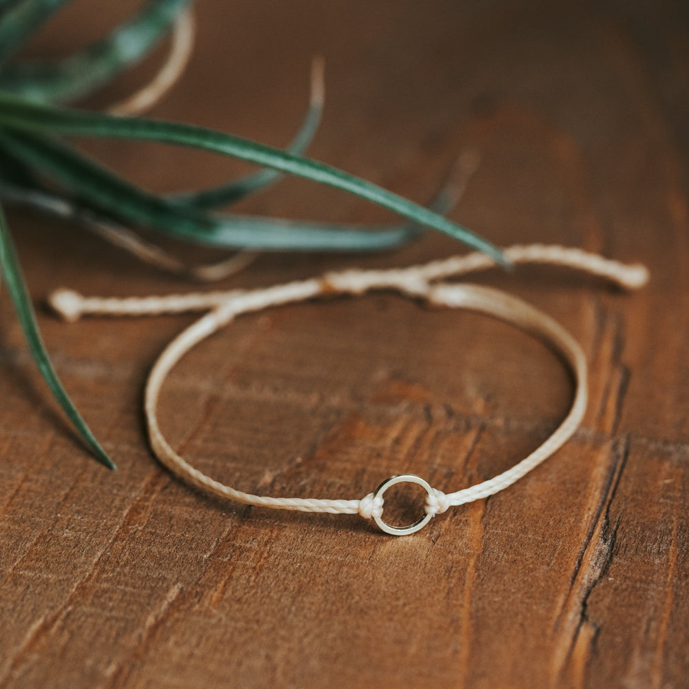 Minimalist Circle String Bracelets | Adjustable