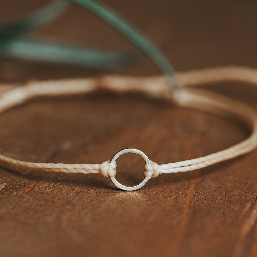 Minimalist Circle String Bracelets | Adjustable
