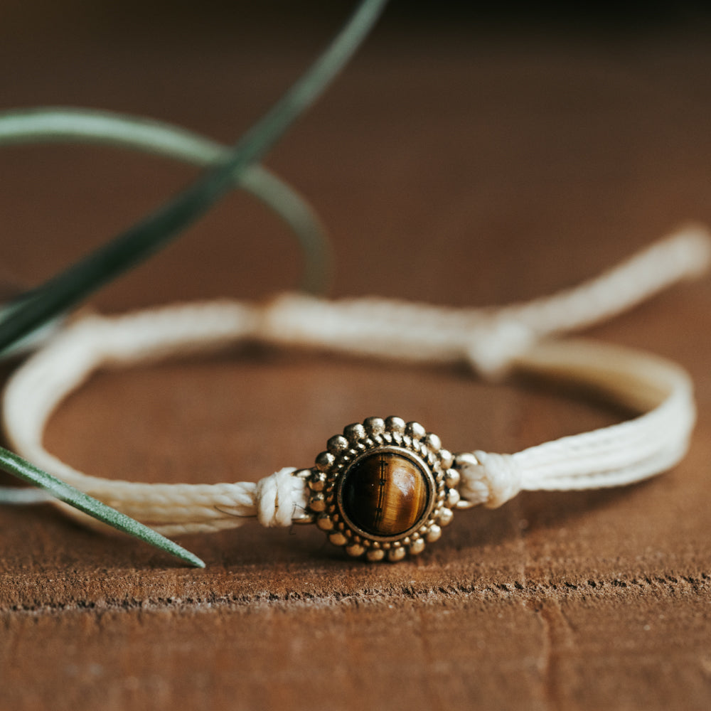 The Moody Gem String Bracelet | Adjustable