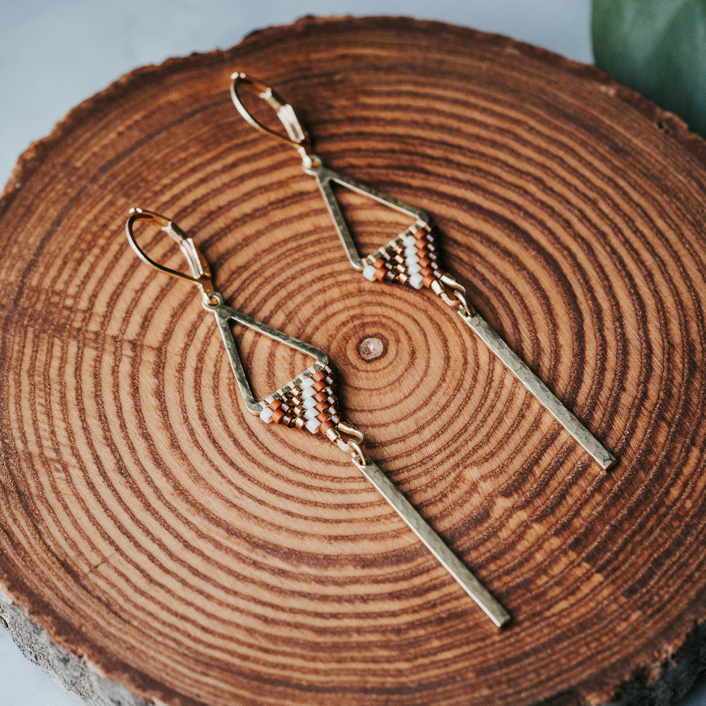 Pendientes triangulares de cuentas con estilo vintage