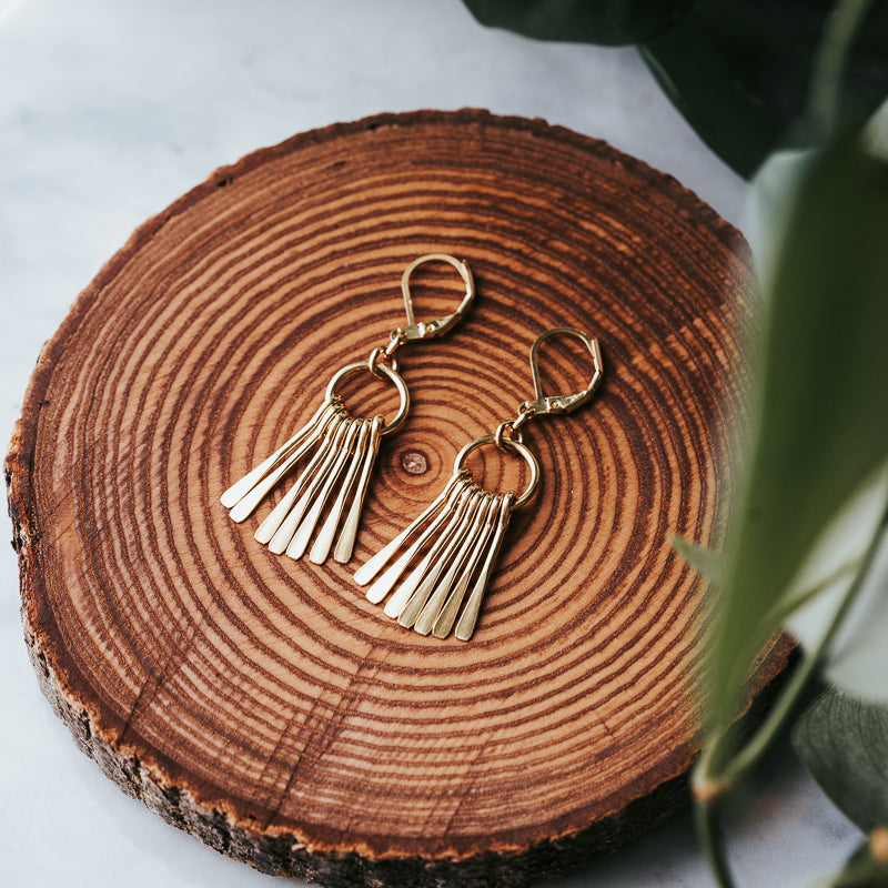 Pendientes de flecos de latón | Petite Petite