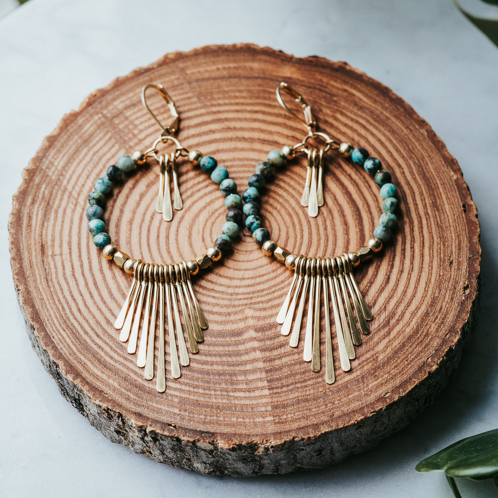 Flecos de la Firma | Pendientes Boho de Turquesa Africana