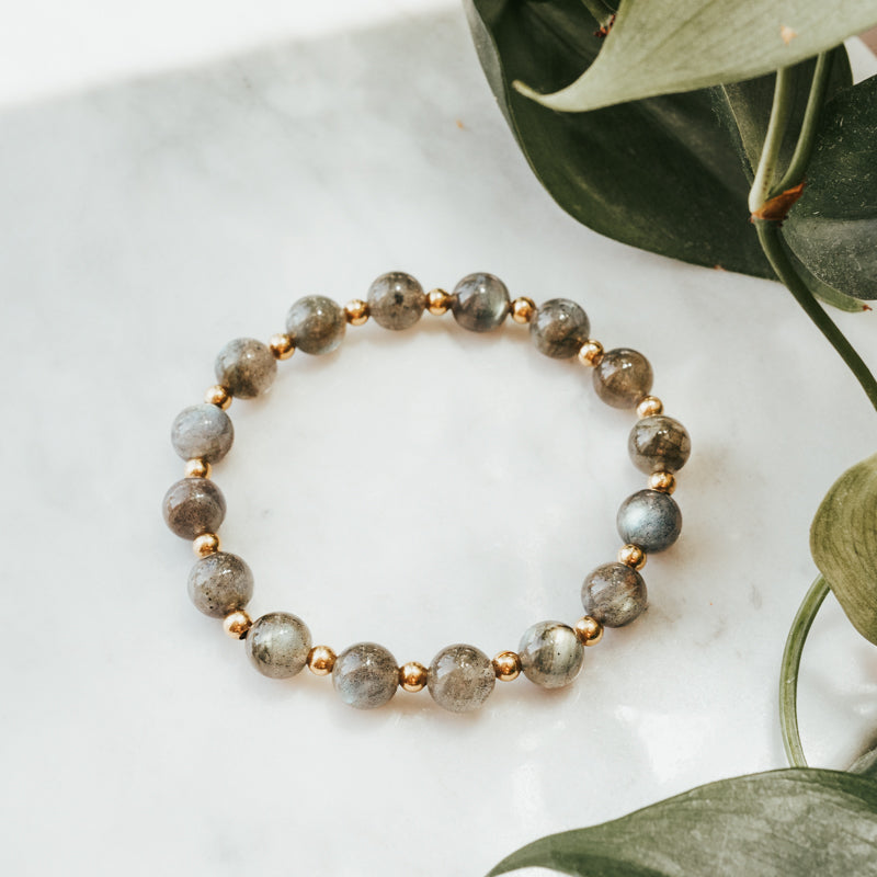 The Pretty Labradorite Gemstone Bracelet