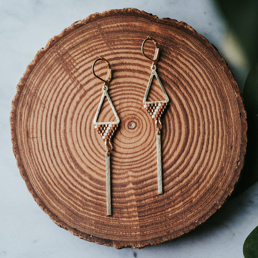 Pendientes triangulares de cuentas con estilo vintage