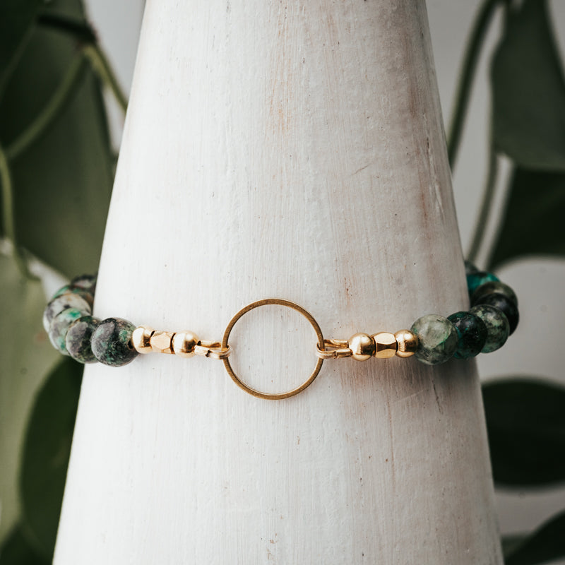 Circle Accent Gemstone Bracelet | Black Striped Agate