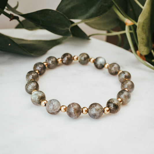 The Pretty Labradorite Gemstone Bracelet