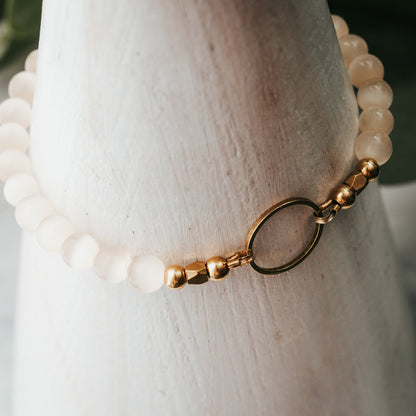 Circle Accent Gemstone Bracelet | Black Striped Agate
