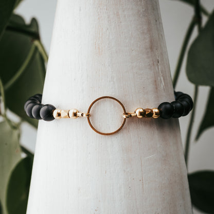 Circle Accent Gemstone Bracelet | Black Striped Agate