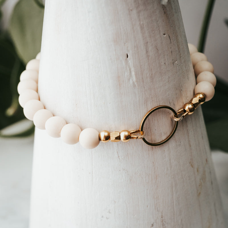 Circle Accent Gemstone Bracelet | Black Striped Agate